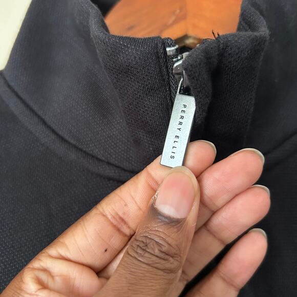 Perry Ellis Black Half Zip Pullover Size Small - Picture 4 of 8